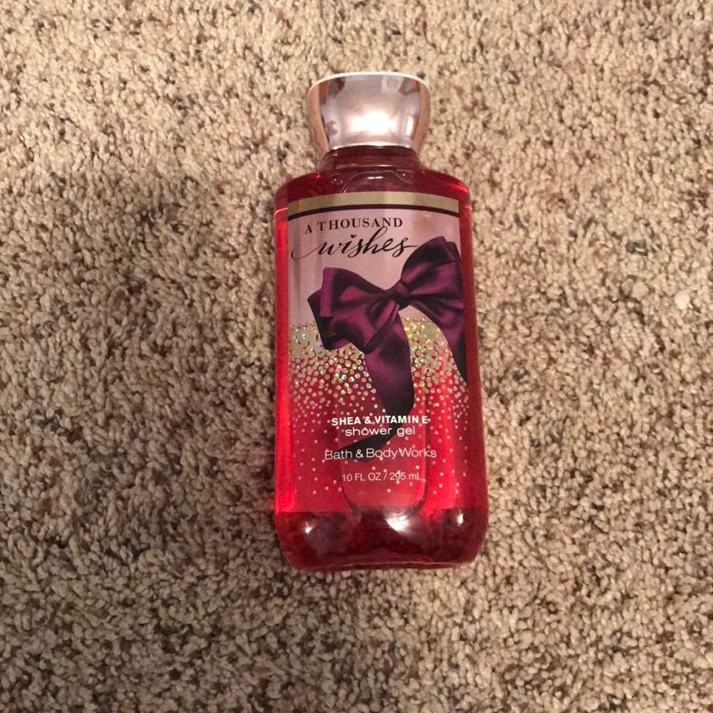 NWT 10 oz A thousand wishes shower gel